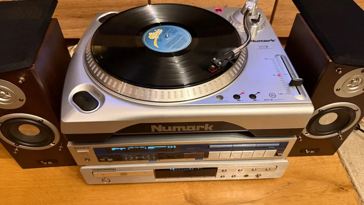 Sony, Marantz, Numark , Voice Kraft - Image 1