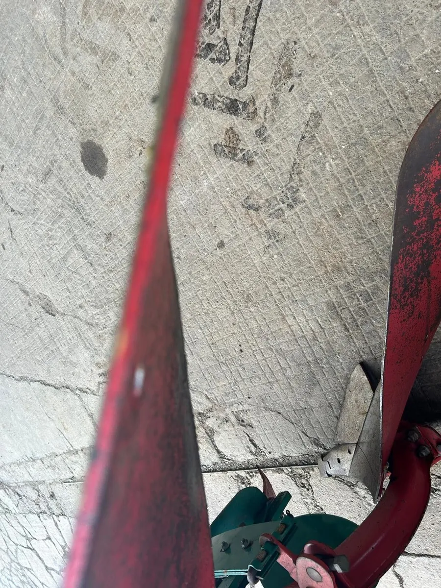 Kverneland ES85 5 fur plough - Image 2