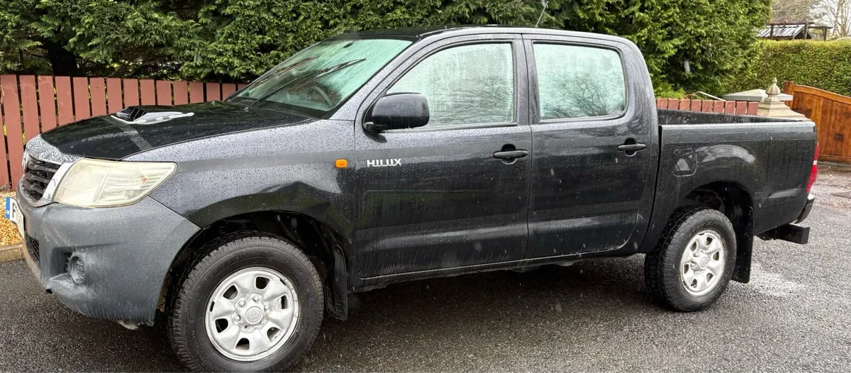 Toyota Hilux 2013 .2.5 D - Image 4