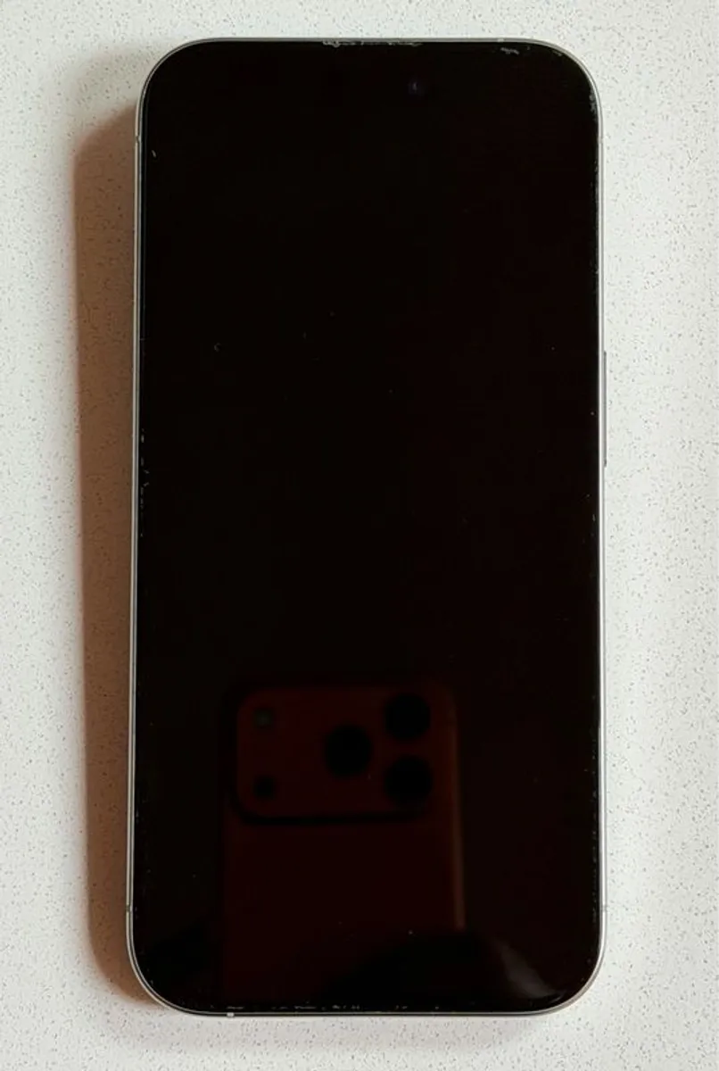 iPhone 15 Pro - Image 2