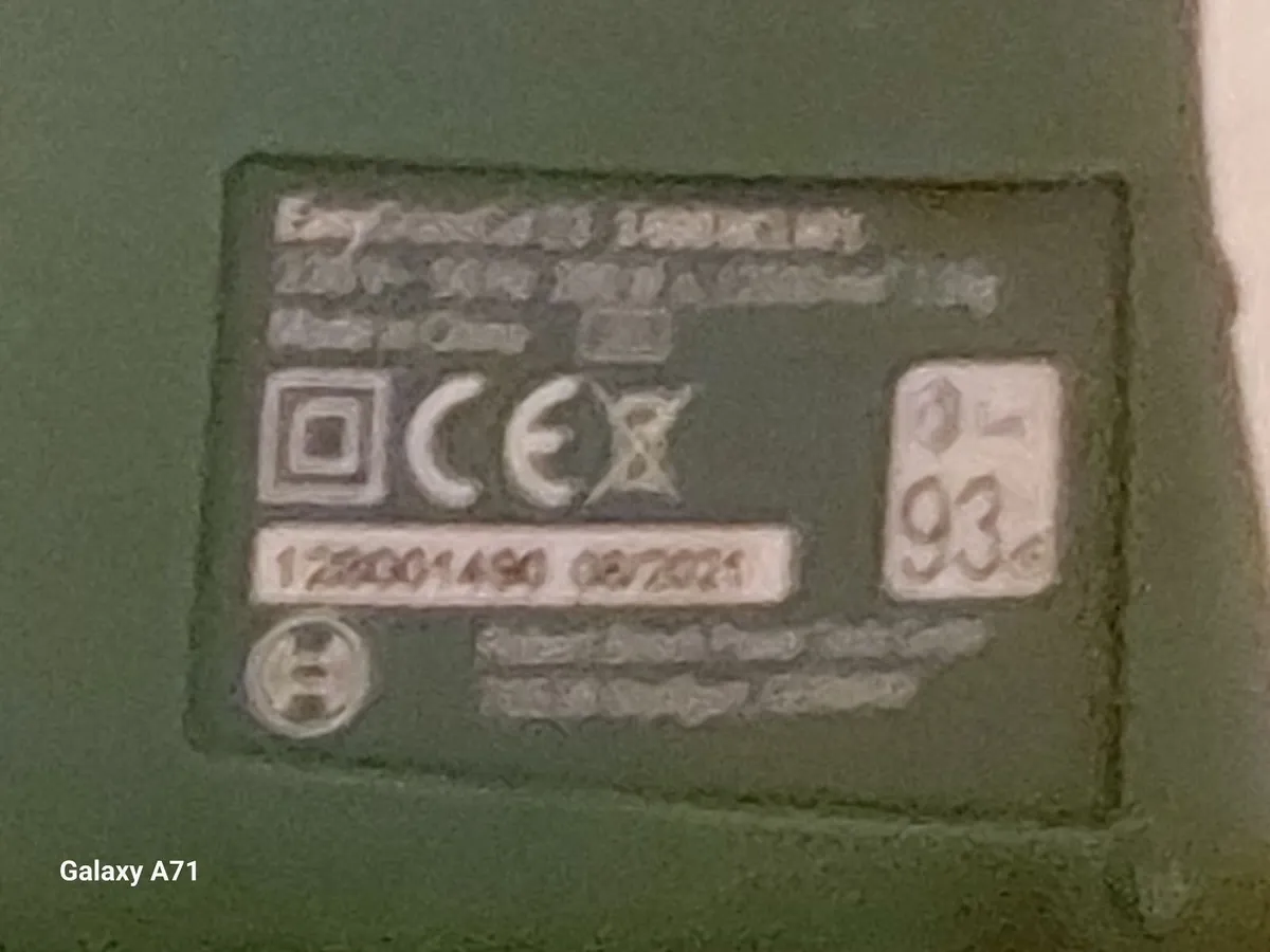 Bosch Easy 23cm Garden Strimmer, great condition - Image 2