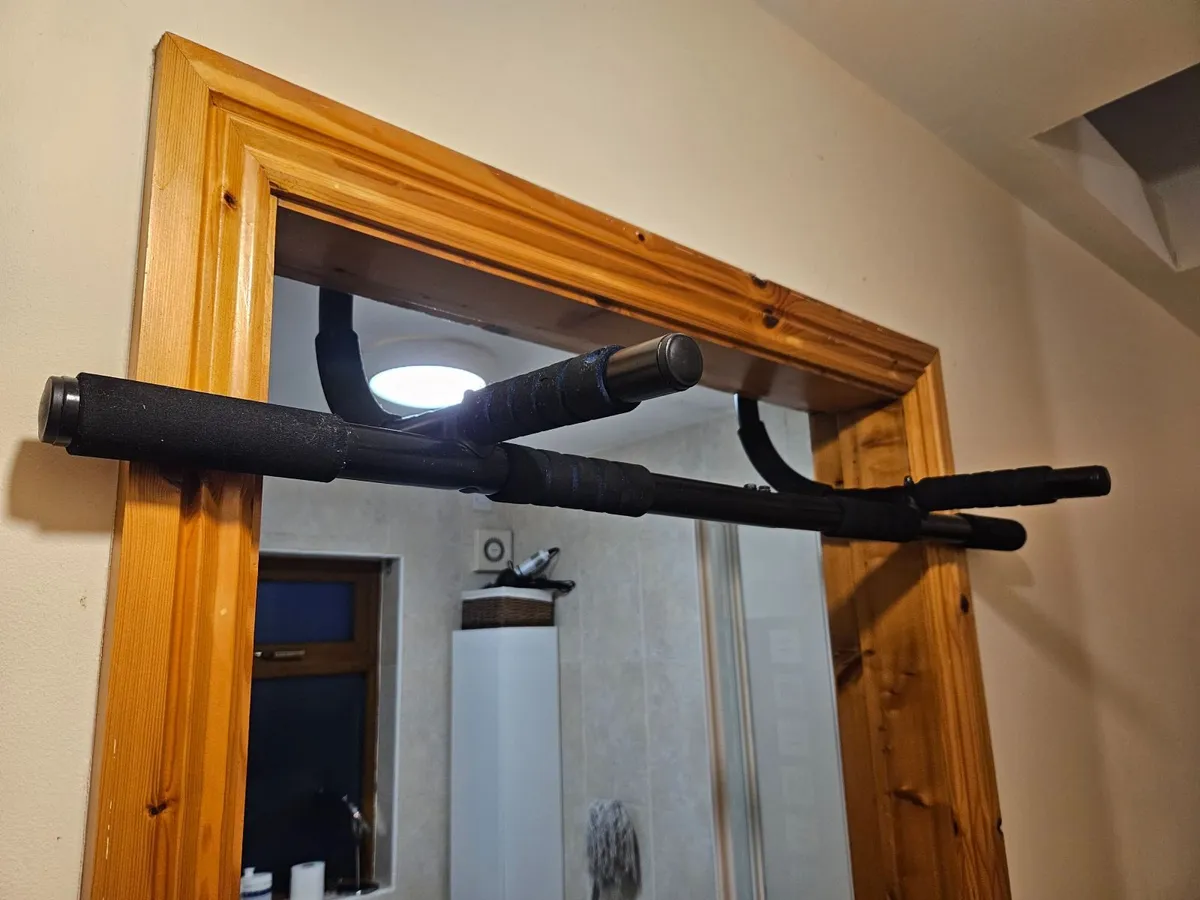 doorway pull-up bar - Image 2