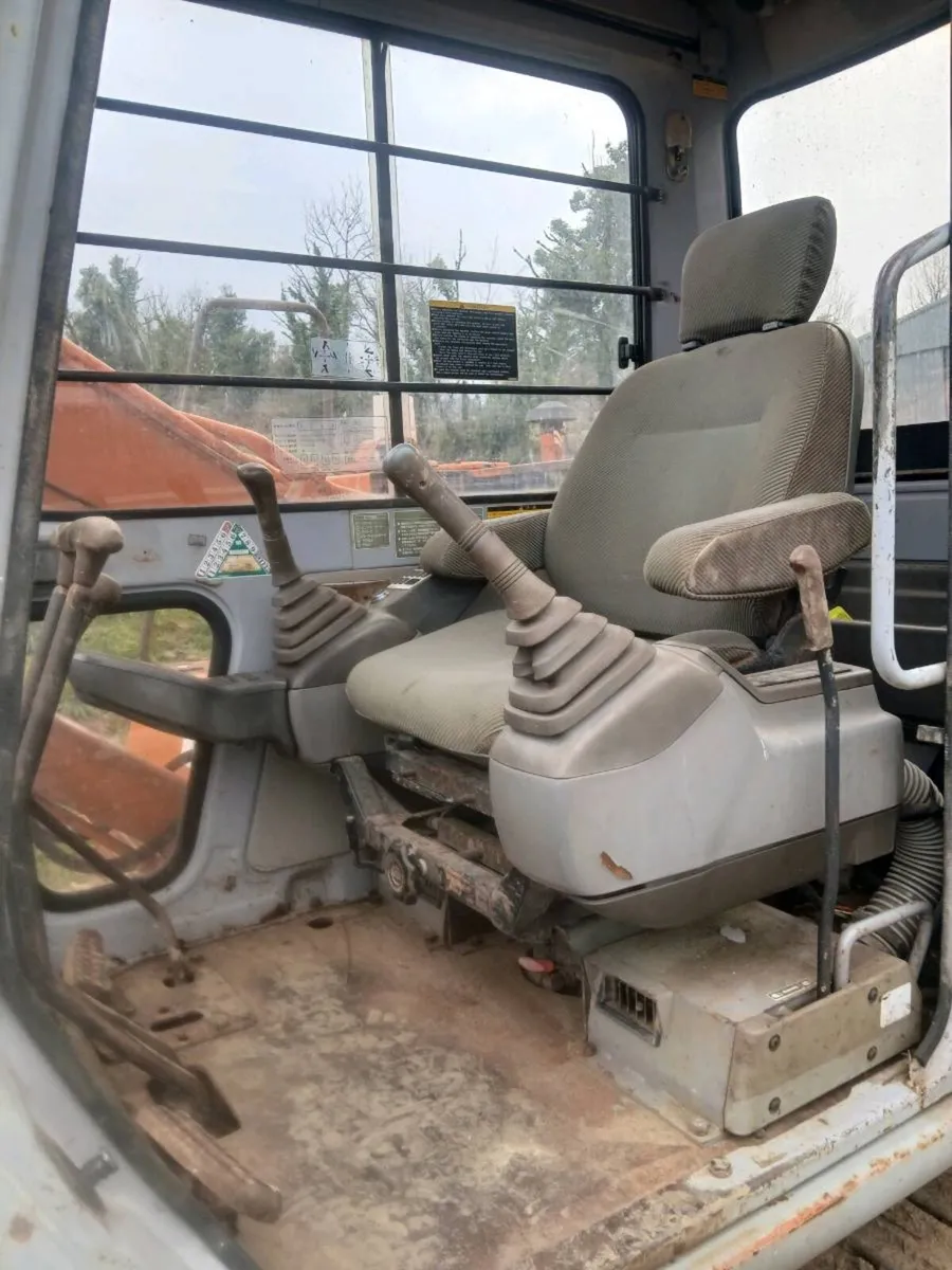 Hitachi Ex60-2 - Image 3