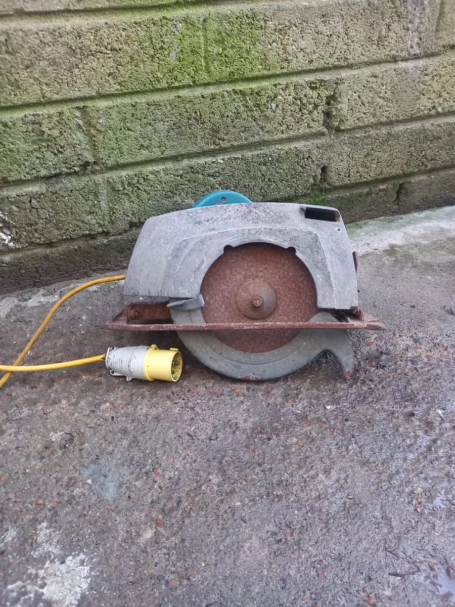 Makita 9 Inch Skilsaw - Image 2