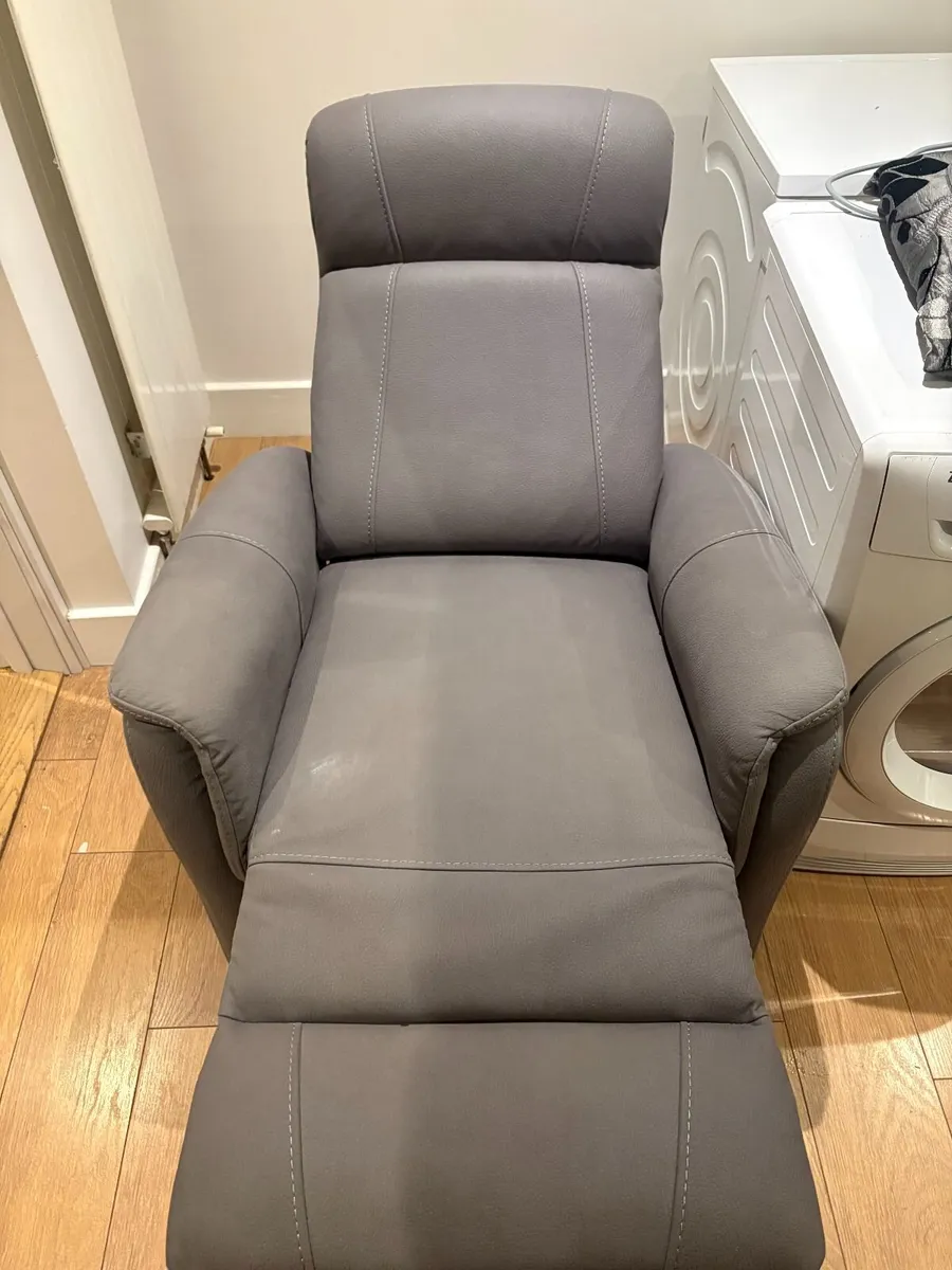 Electric Leather Recliner Chair - Image 1