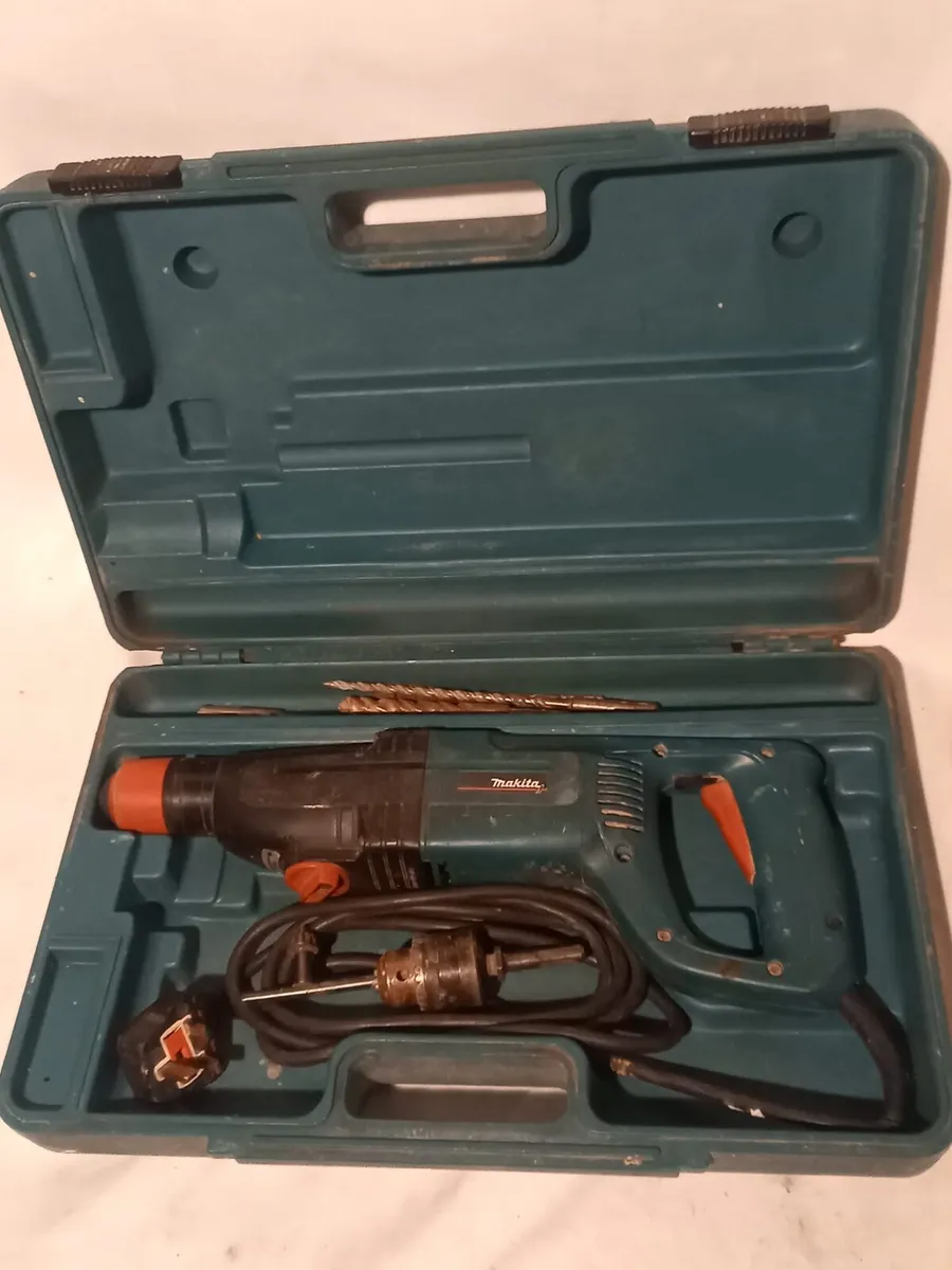 240v Makita SDS Drill - Image 2