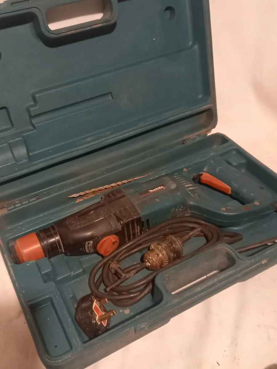 240v Makita SDS Drill - Image 4