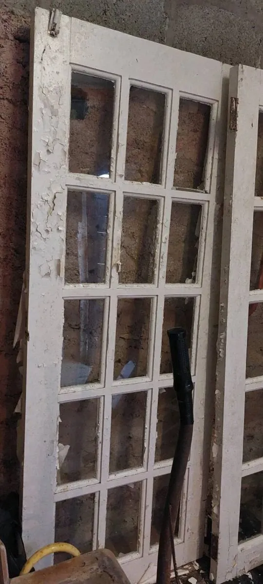 15 glass doors double. 30 inches by 26. Locks - Image 2