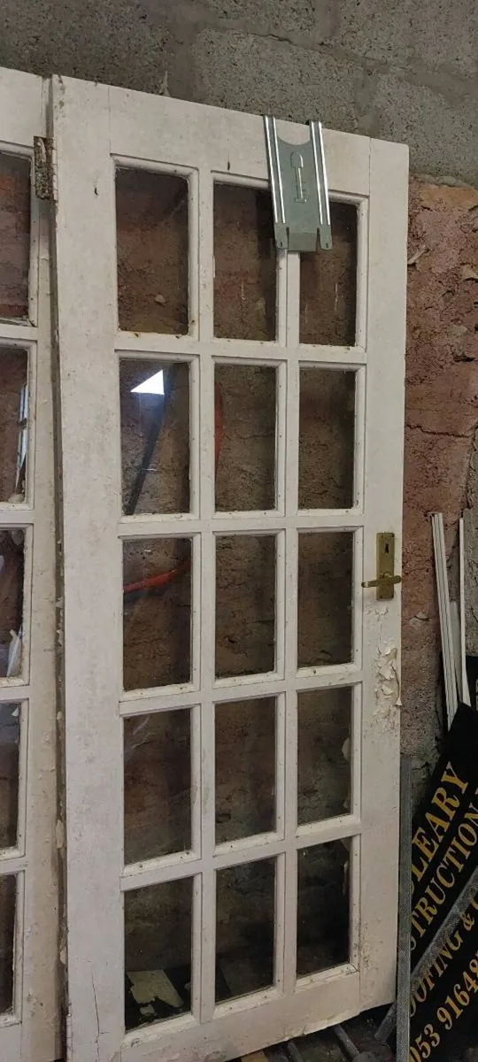 15 glass doors double. 30 inches by 26. Locks - Image 3