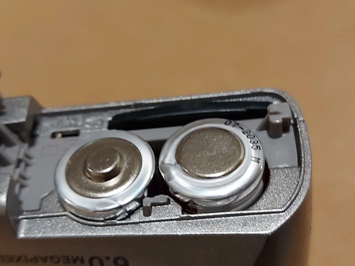 OLYMPUS Digital Camera Model FE-140 - Image 4