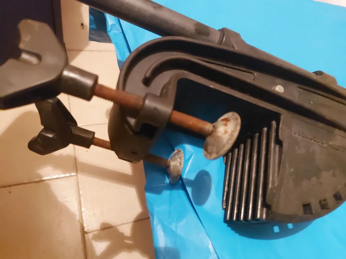 Minn Kota Endura C2 Electric Motor for Boat - Image 4