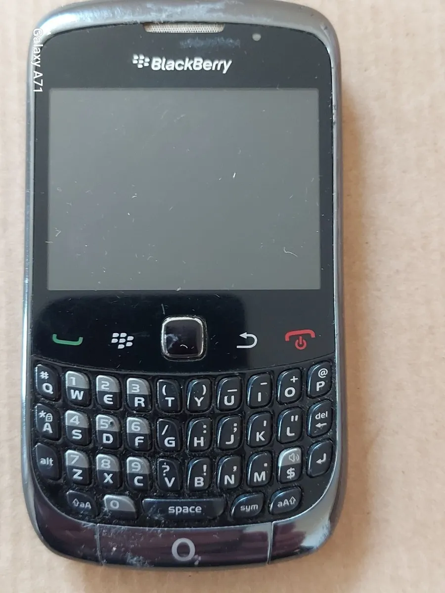 Blackberry Curve 3G 9300, working perfectly - Image 2