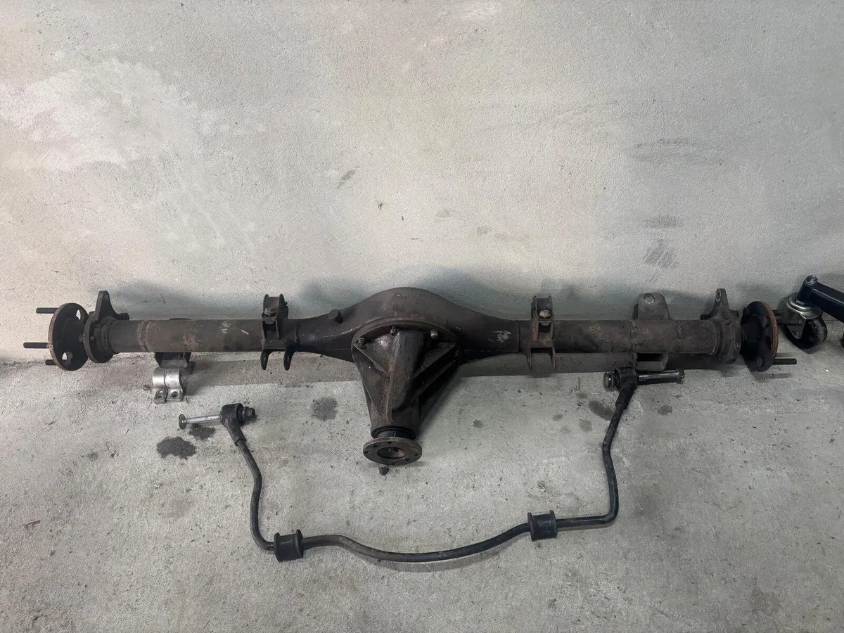 Escort parts - Image 1