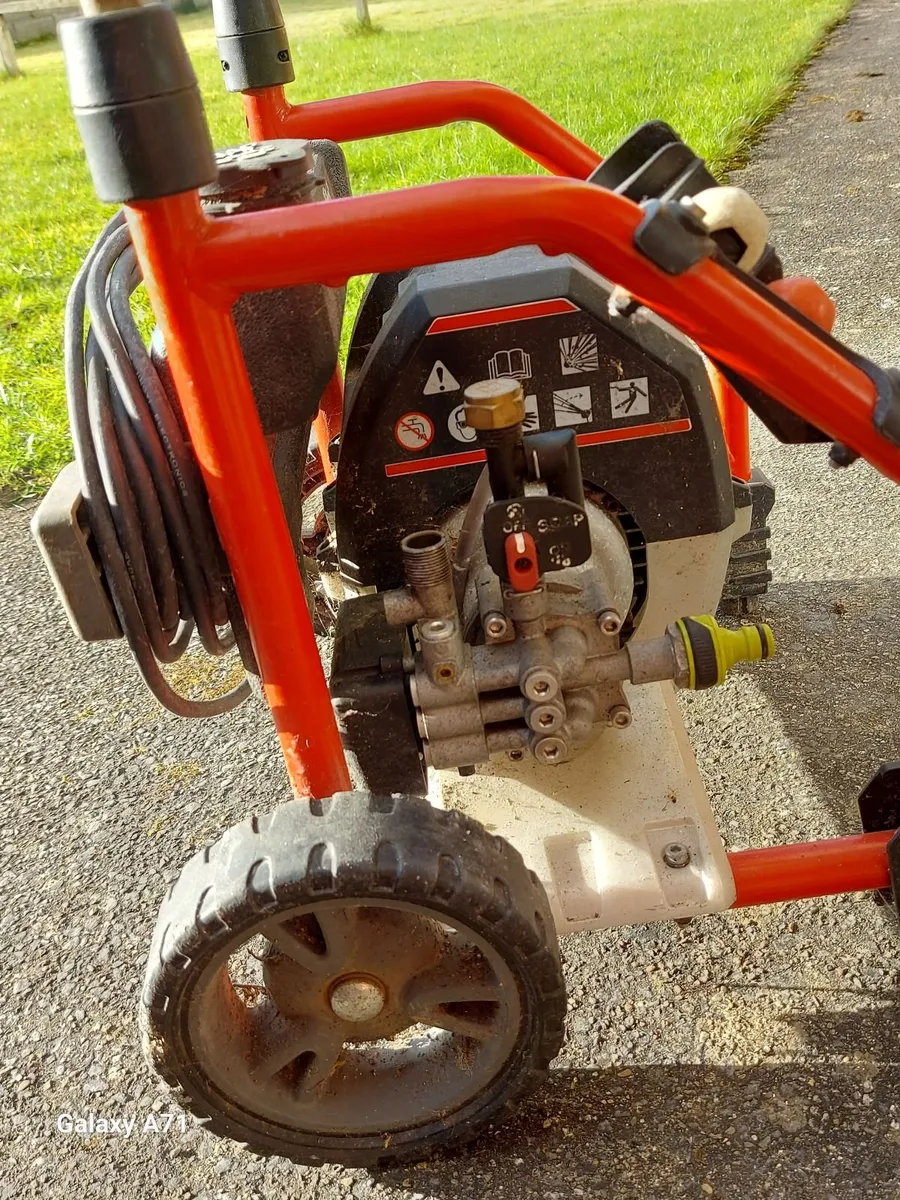 HOMELITE Dual Flow High Pressure + High Flo Washer - Image 1