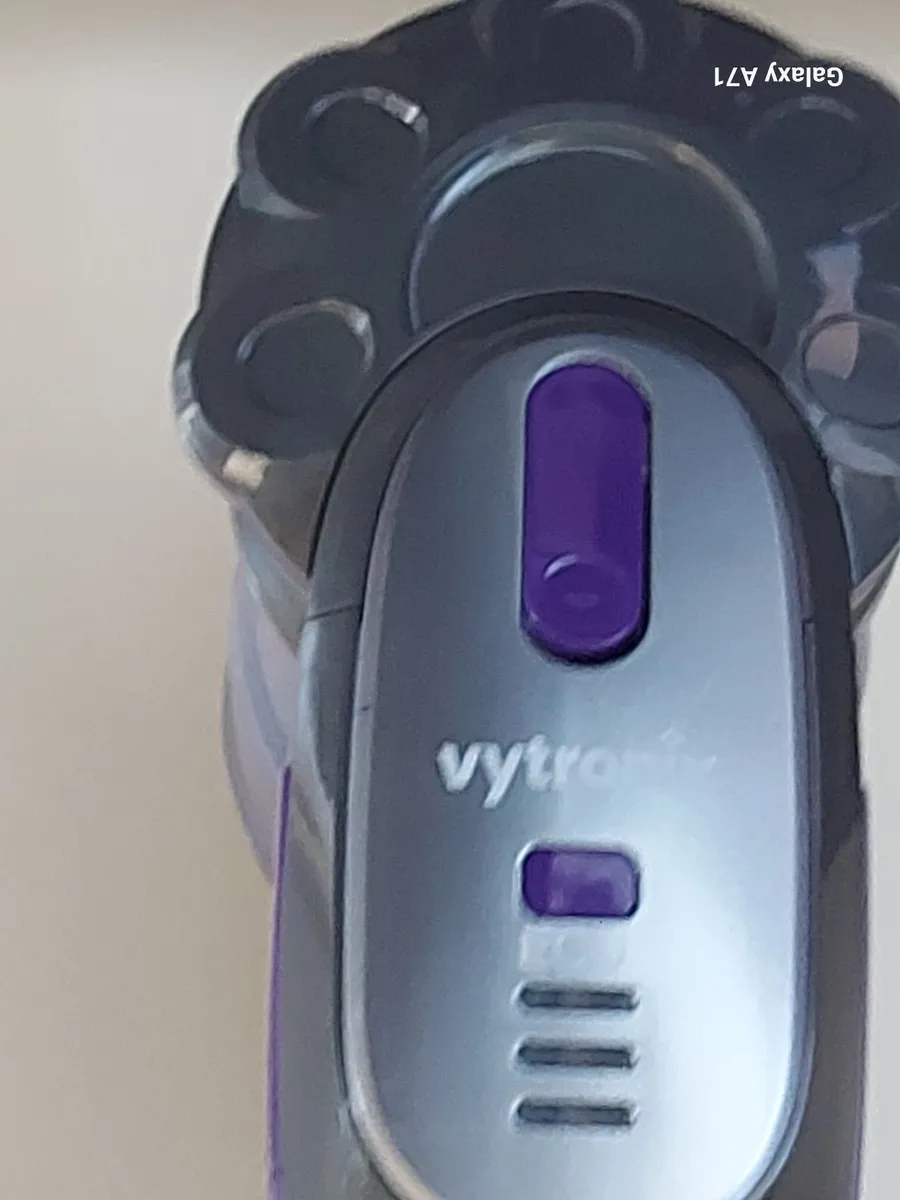 VYTRONIX Cordless Vacuum Cleaner excellent condit - Image 4