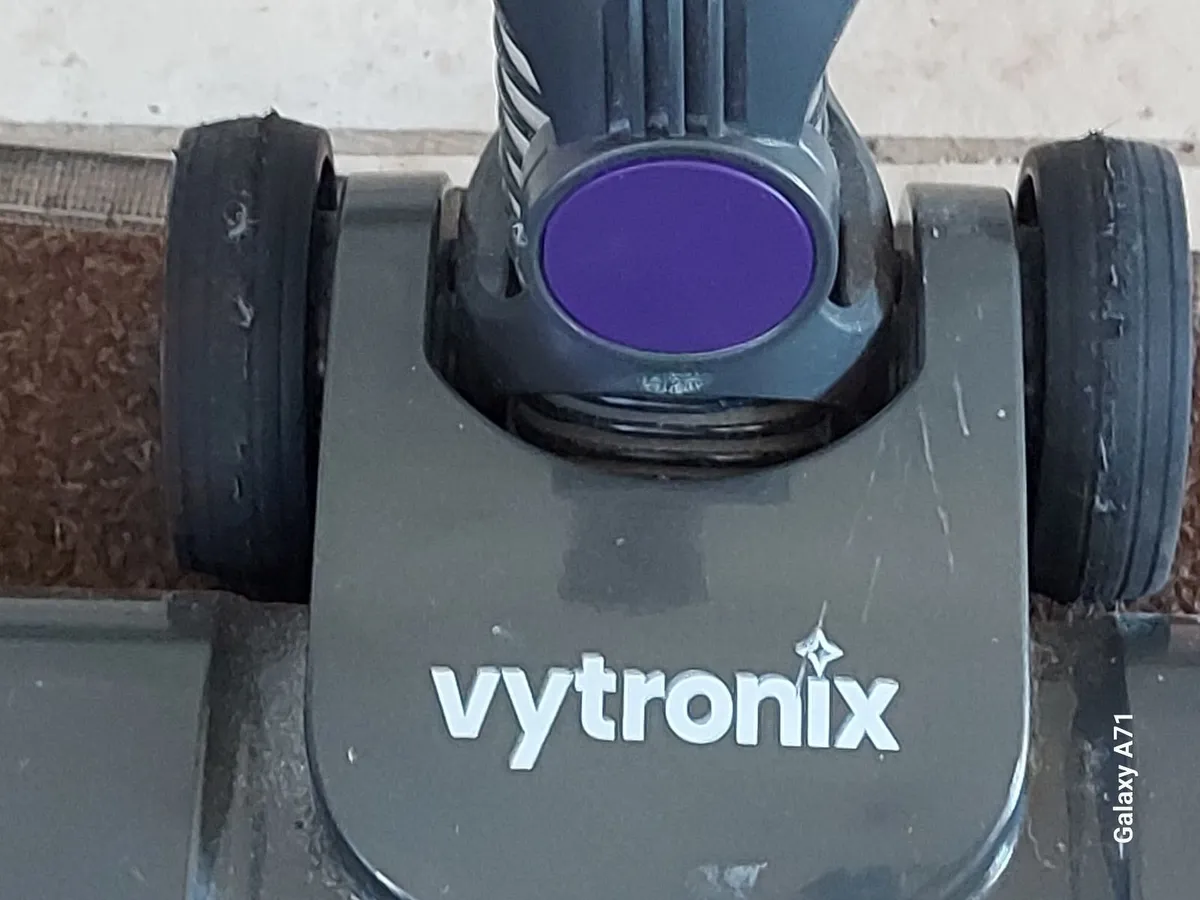 VYTRONIX Cordless Vacuum Cleaner excellent condit - Image 3