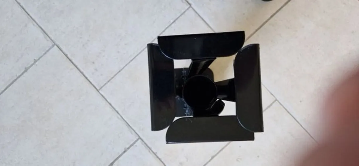 BRAND NEW Foldable Heavy Parasol Stand HighQuality - Image 3