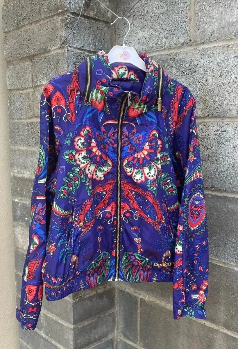 NEW Desigual Windbreaker Jacket, Size 44 - Image 4