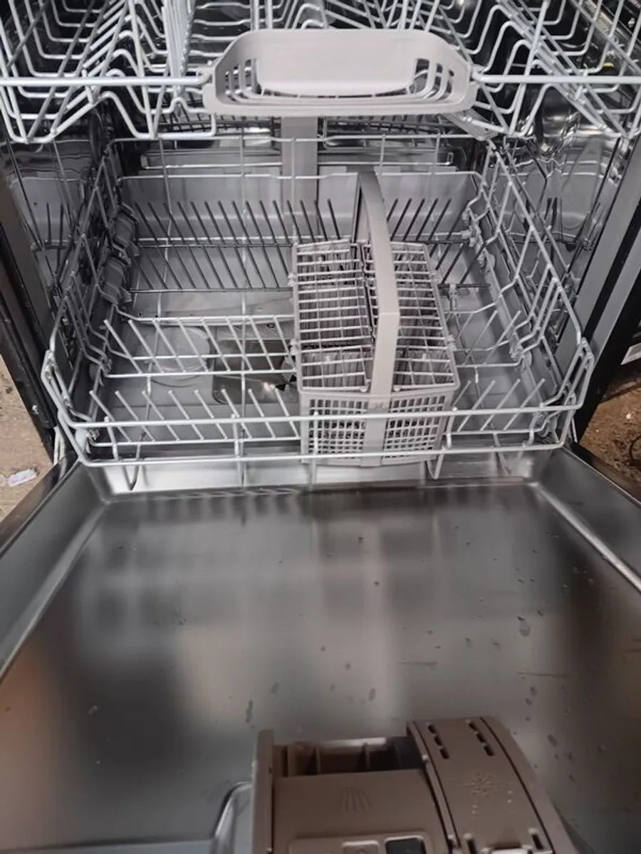 Dishwasher - Image 3
