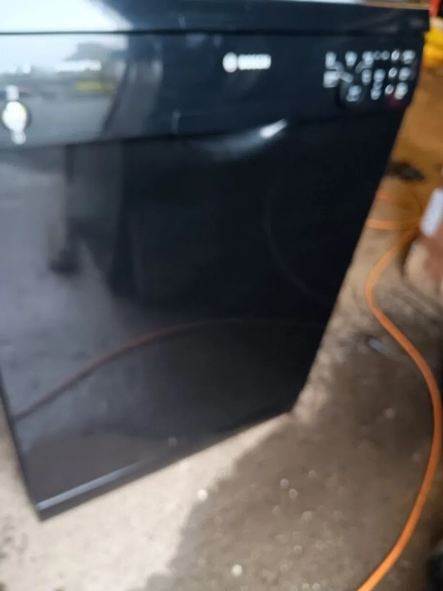 Dishwasher - Image 1