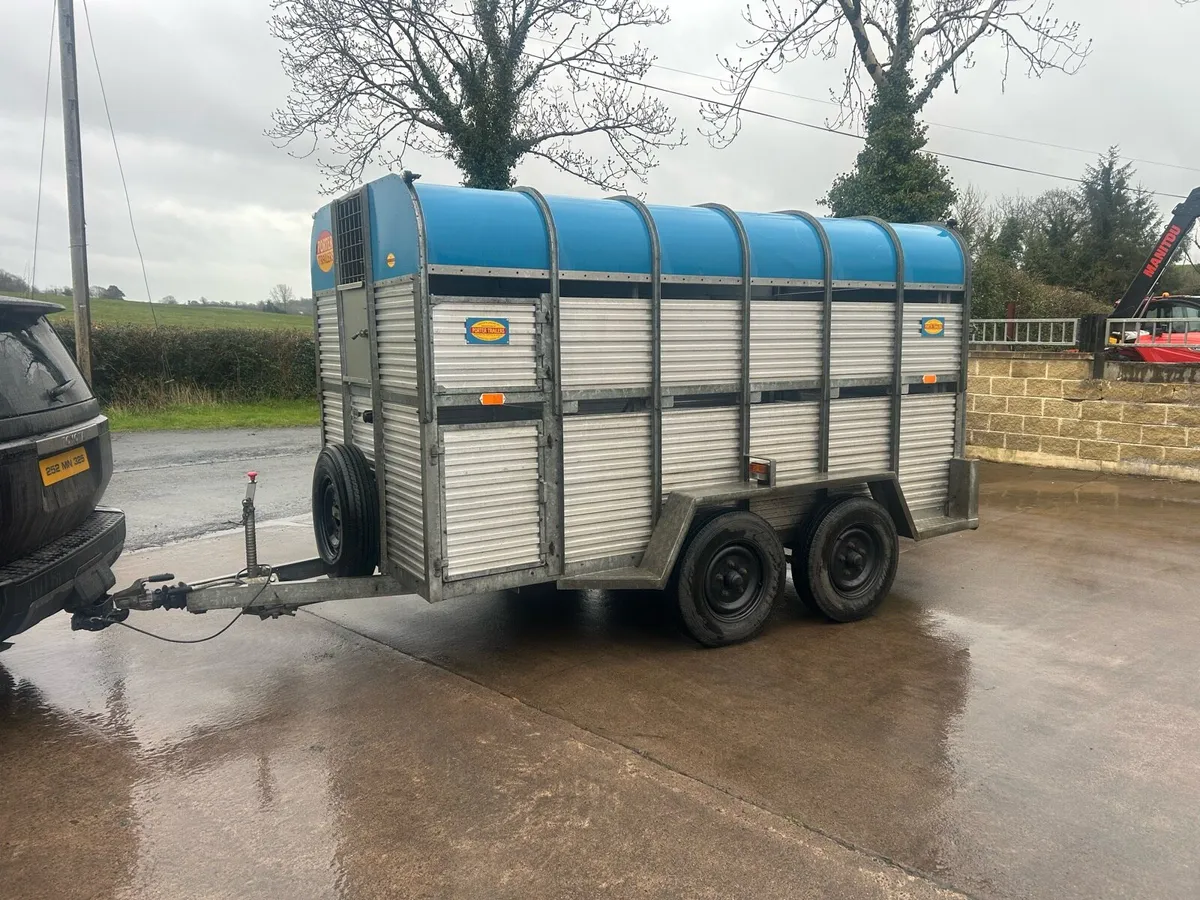 Porter 12 ft cattle trailer - Image 1
