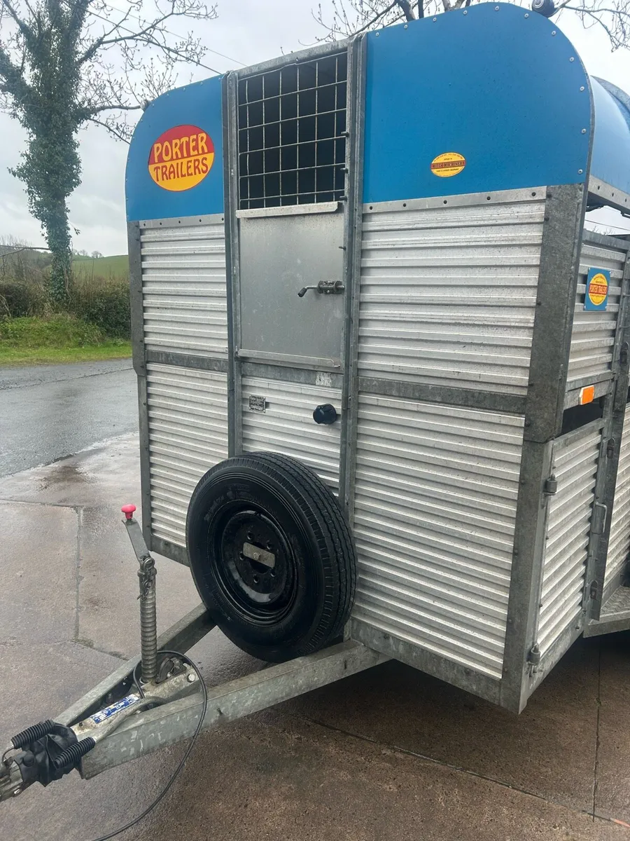 Porter 12 ft cattle trailer - Image 4