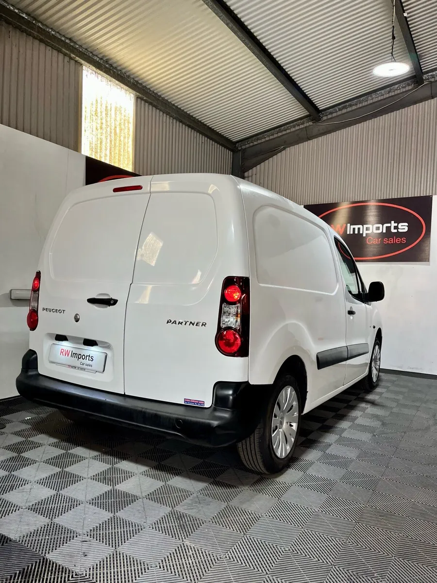 Peugeot partner 3x seater - Image 2