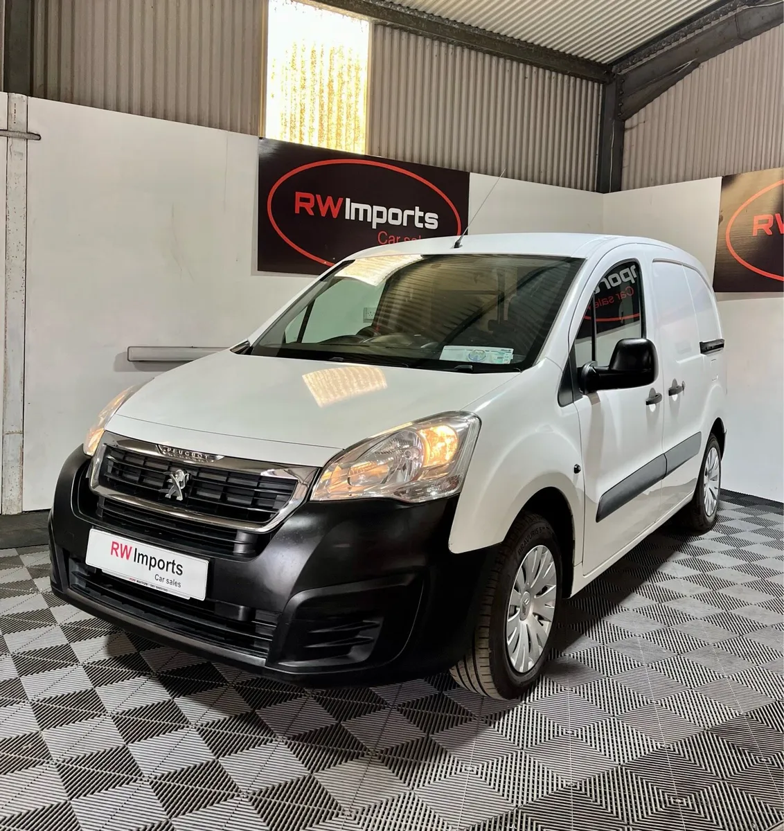 Peugeot partner 3x seater - Image 1