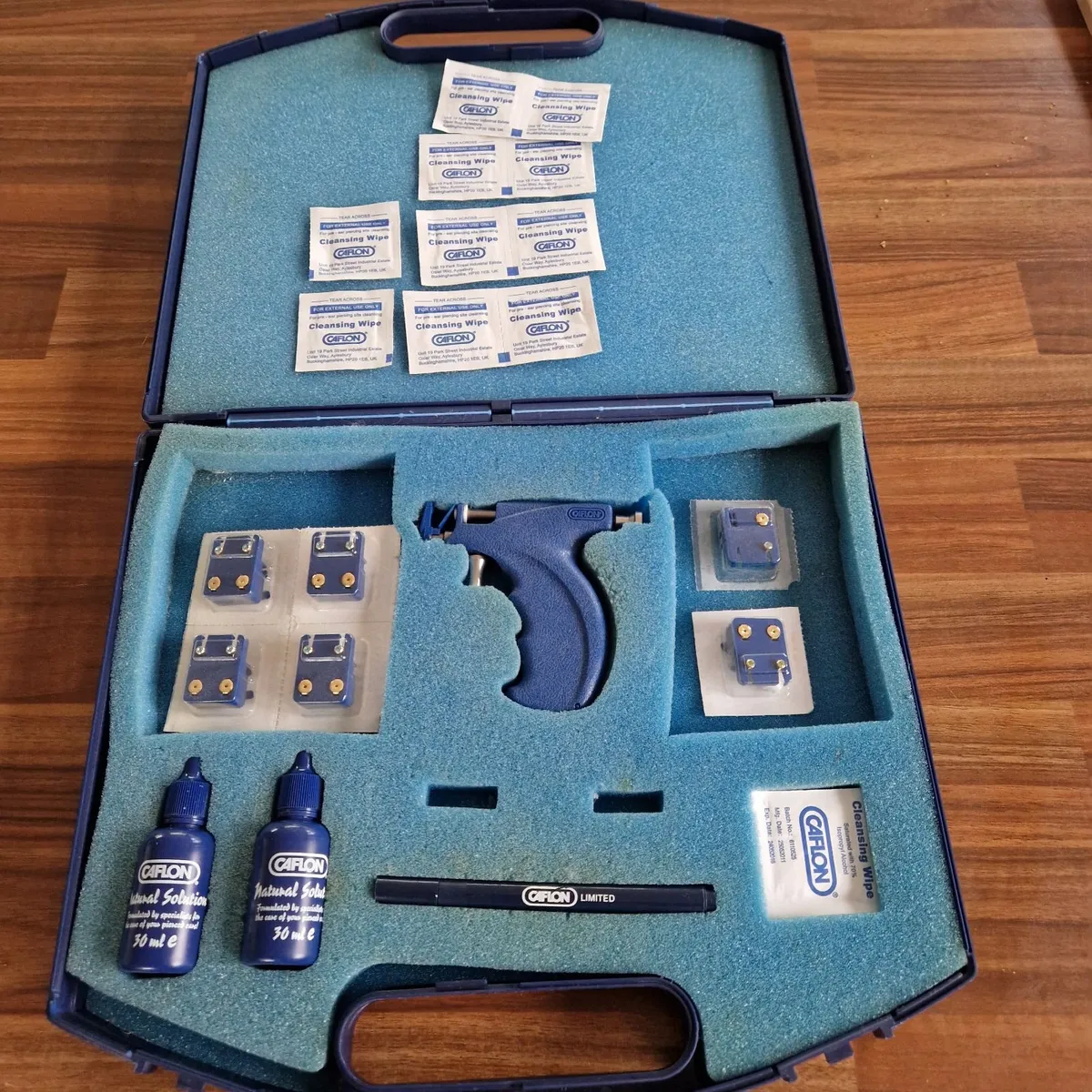 Earing kit - Image 1