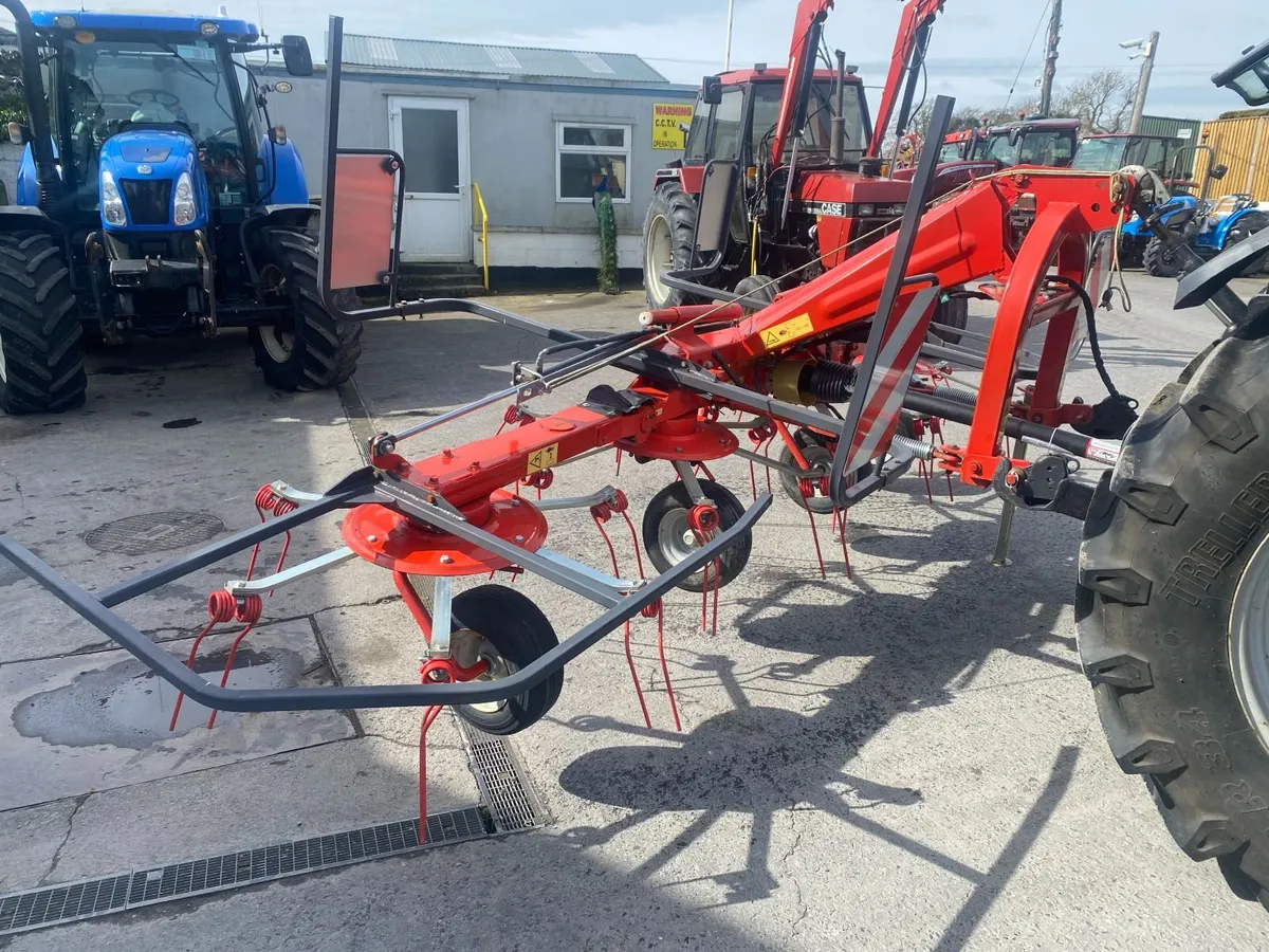 Used Morra 4 rotar tedder - Image 1