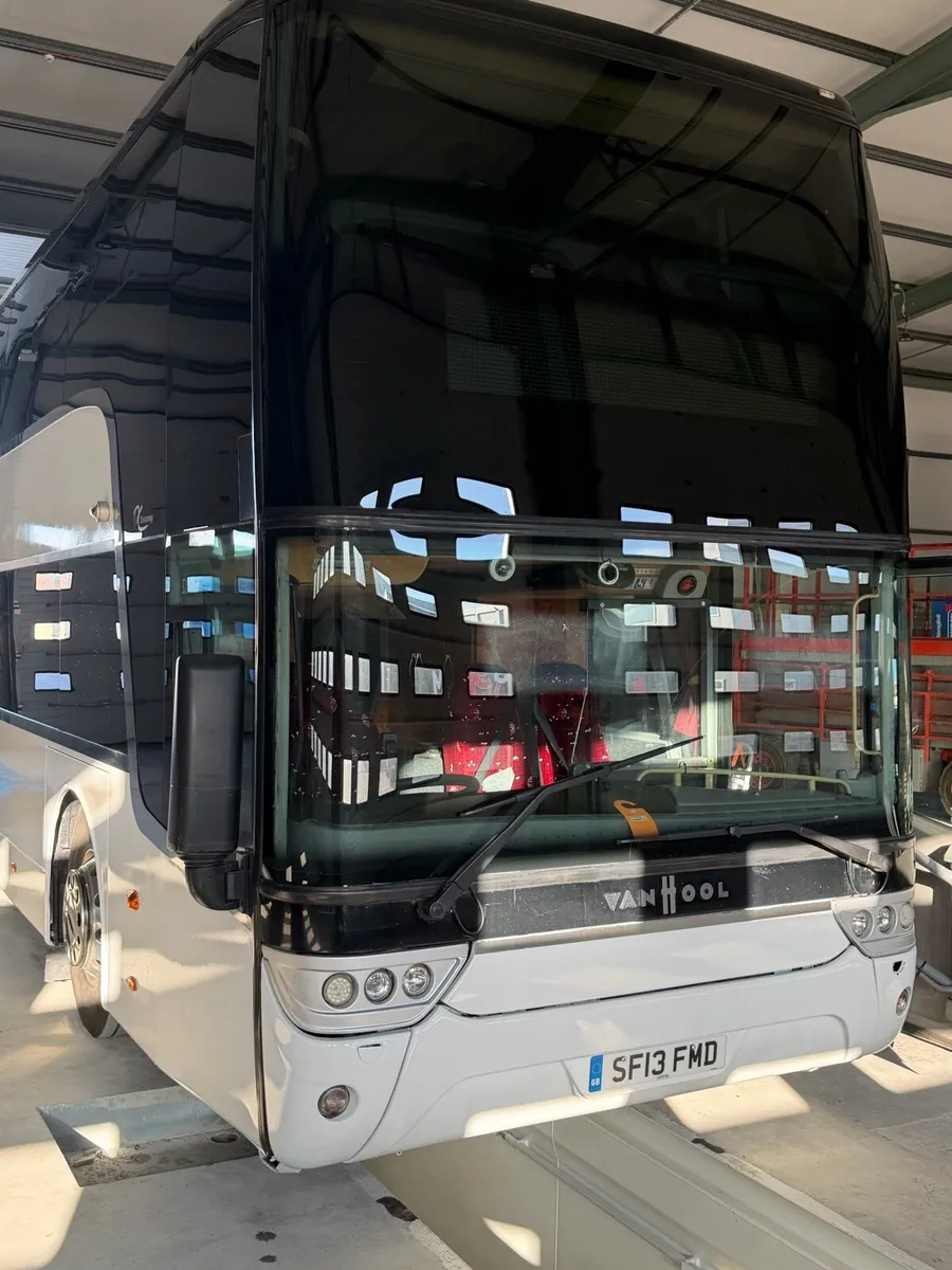 2013 Daf Vanhool 103 seater - Image 1