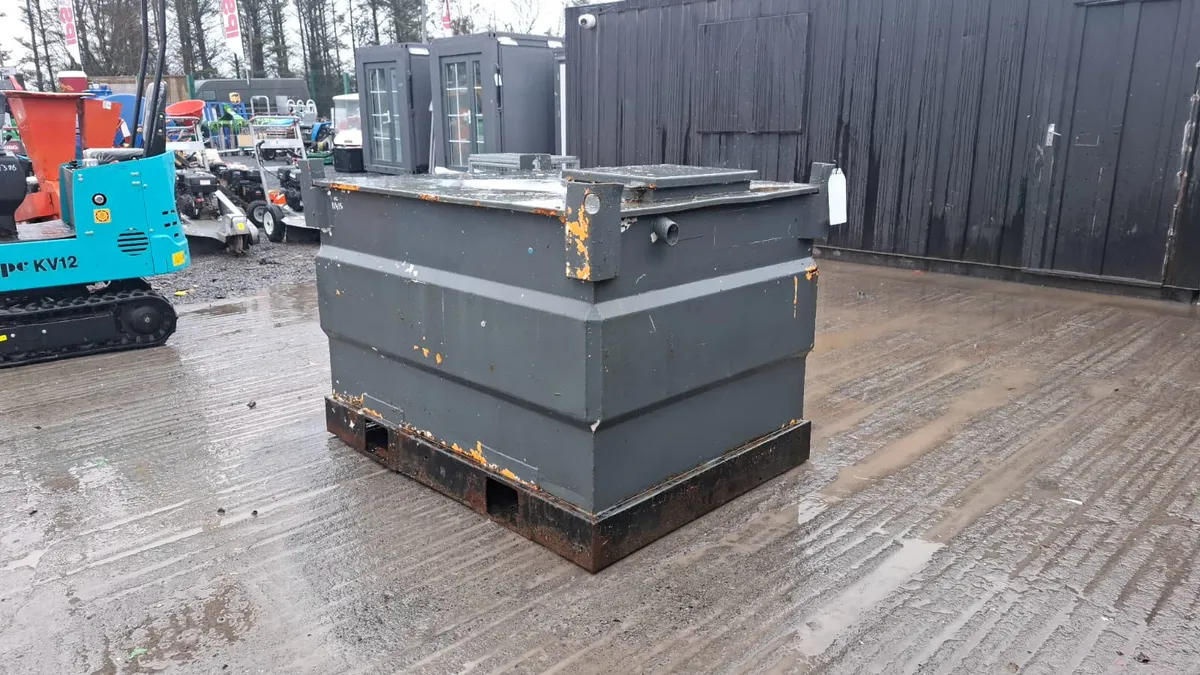 1000L Static Diesel Bowser - Image 3