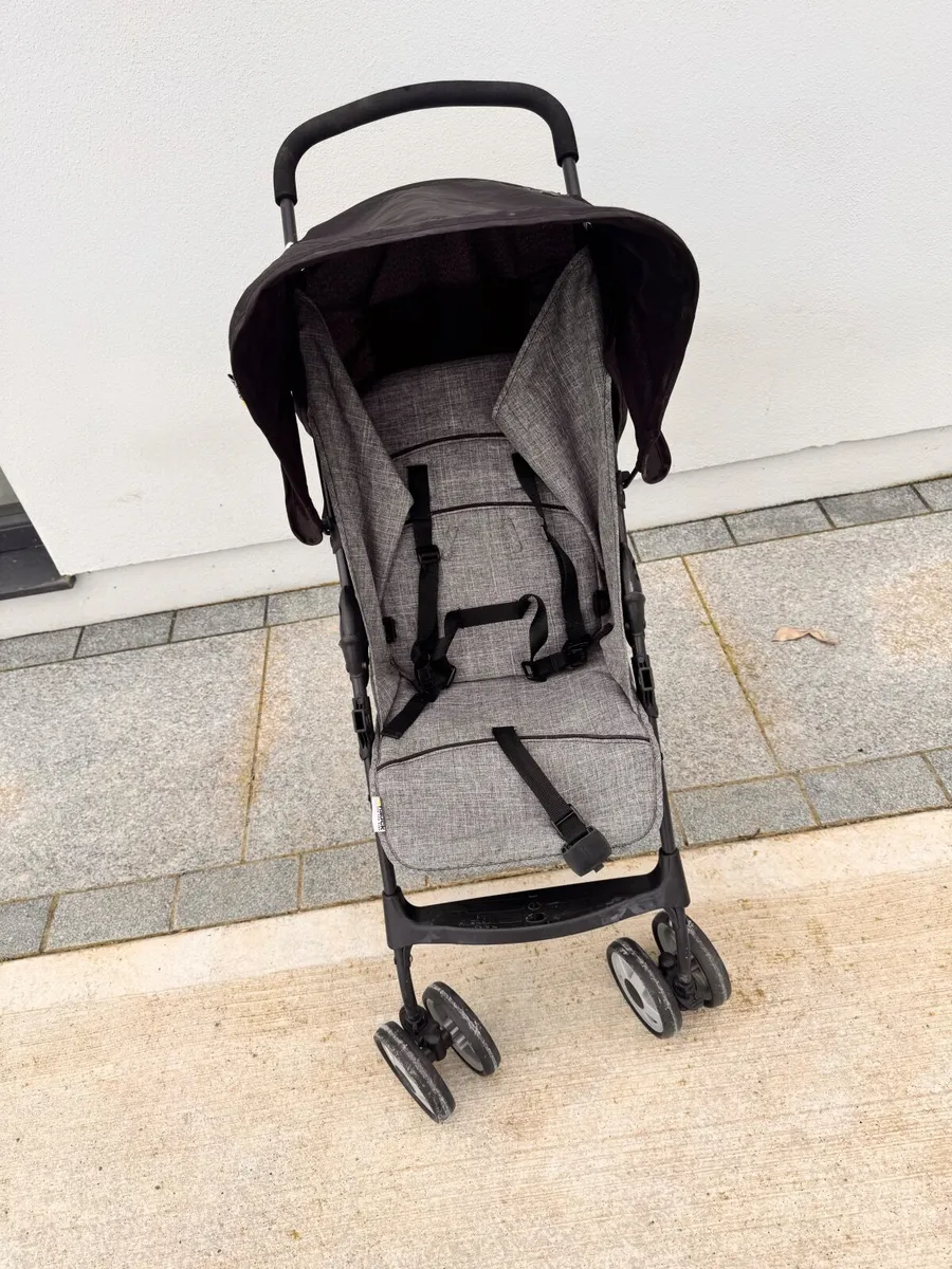 Hauck stroller - Image 2