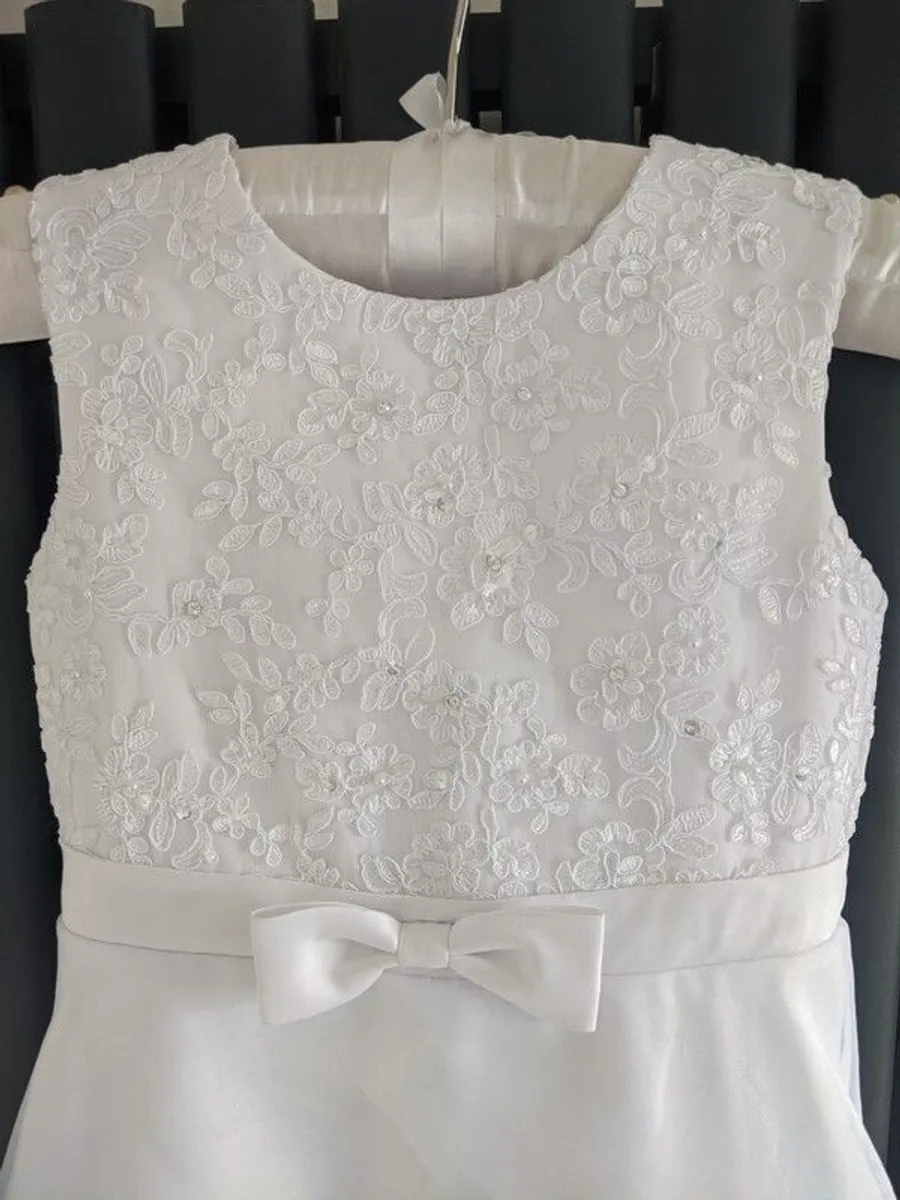 Communion dress - Image 3