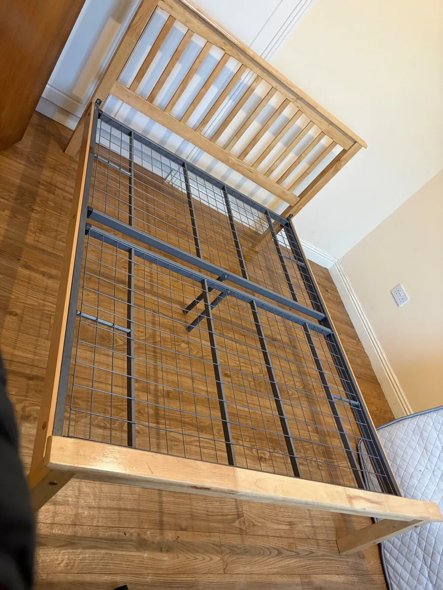 4ft6 Bedframe - Image 1