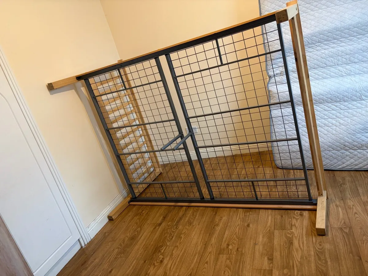 4ft6 Bedframe - Image 2