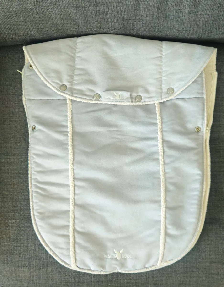 Wallaboo Foot Muff - Image 1