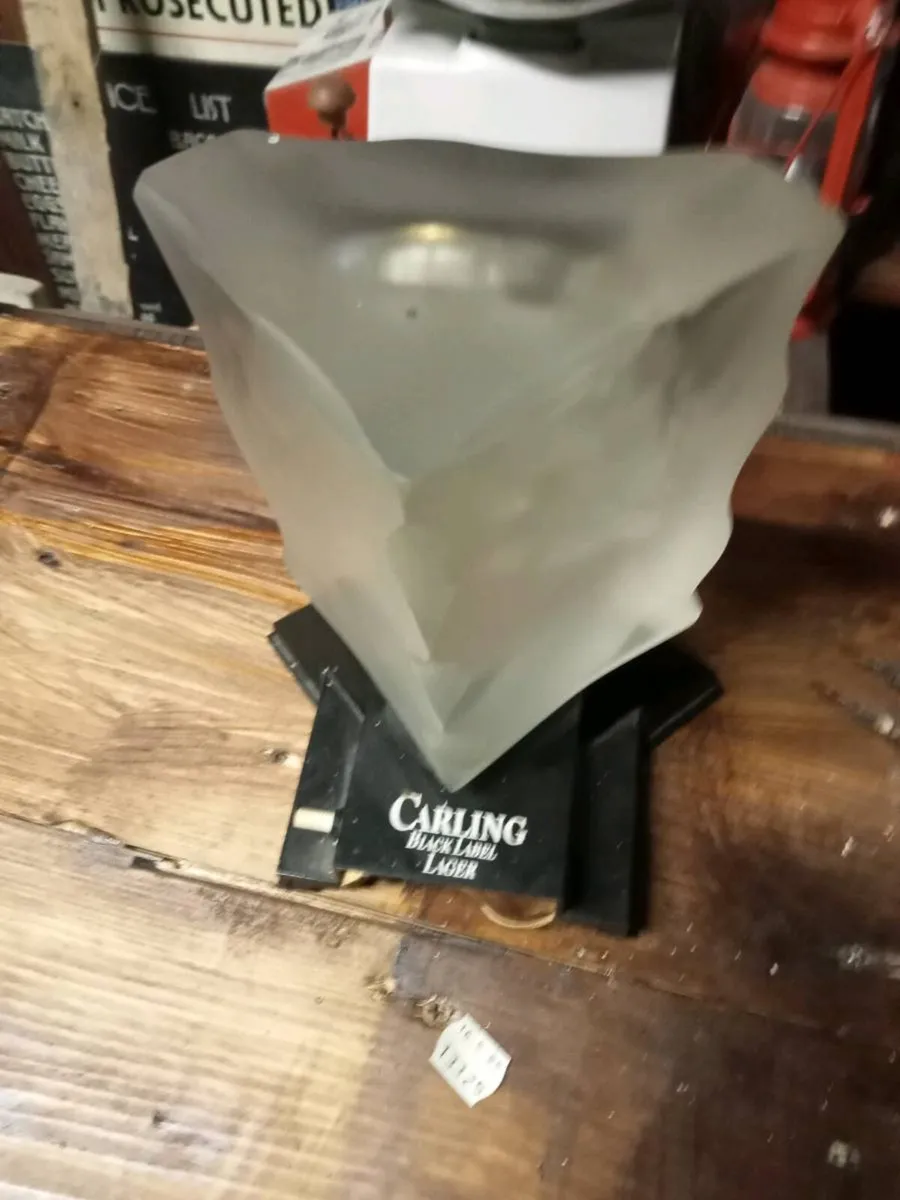 Old Carling bar font - Image 2