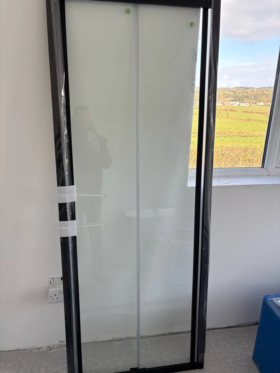 Black shower door - Image 1