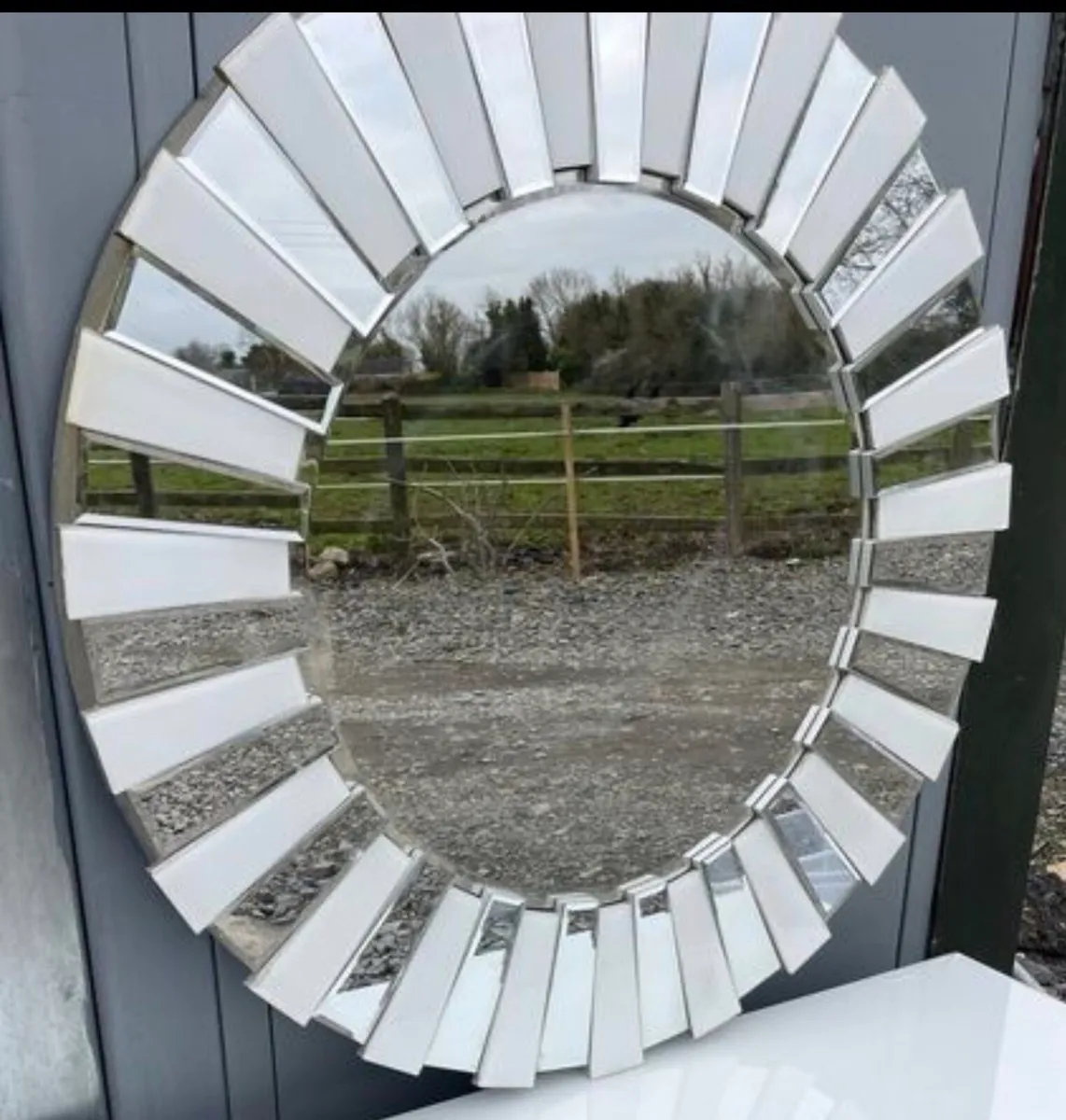 Beautiful mirror - Image 3