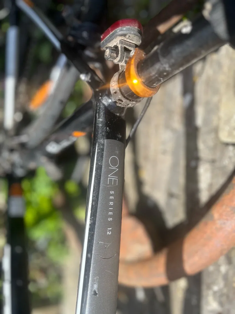Trek One 1.2 Race bike - Image 2
