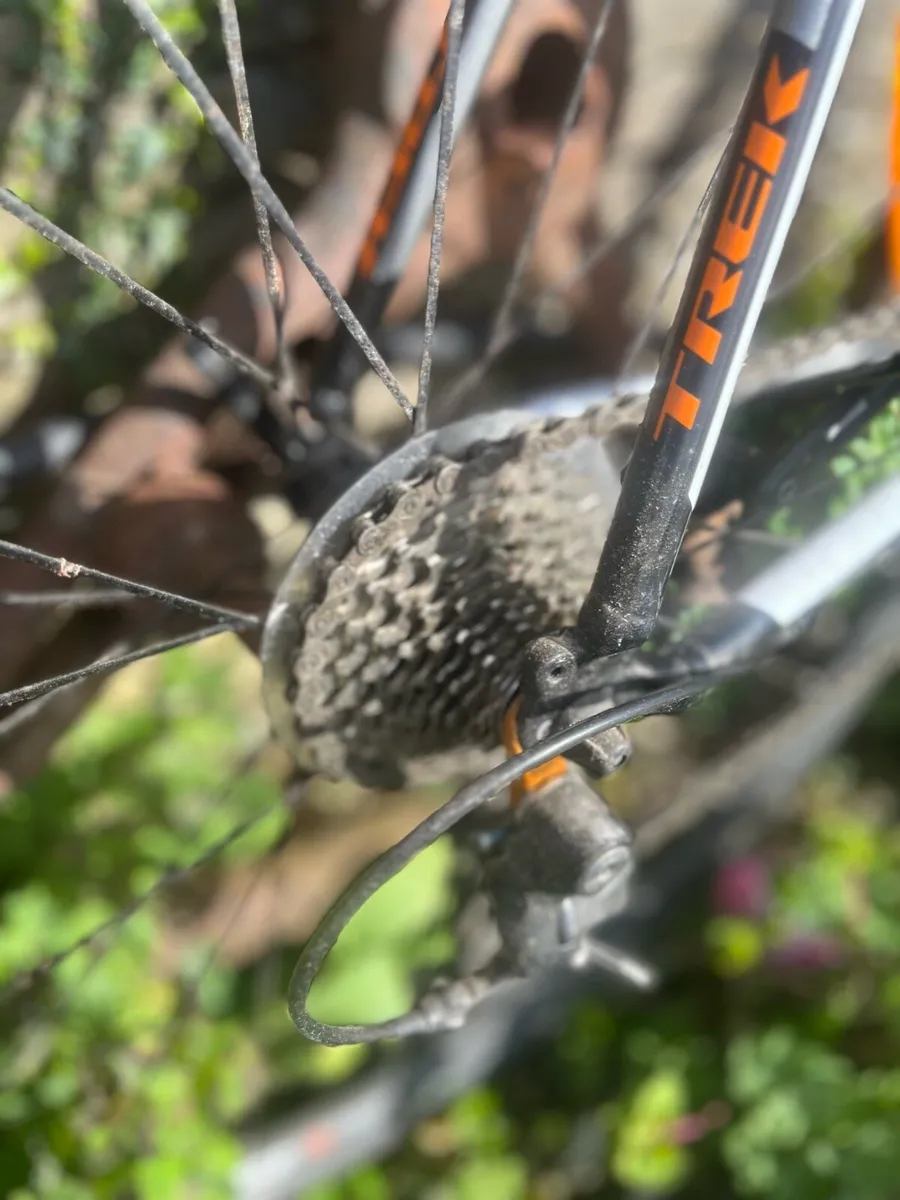 Trek One 1.2 Race bike - Image 3