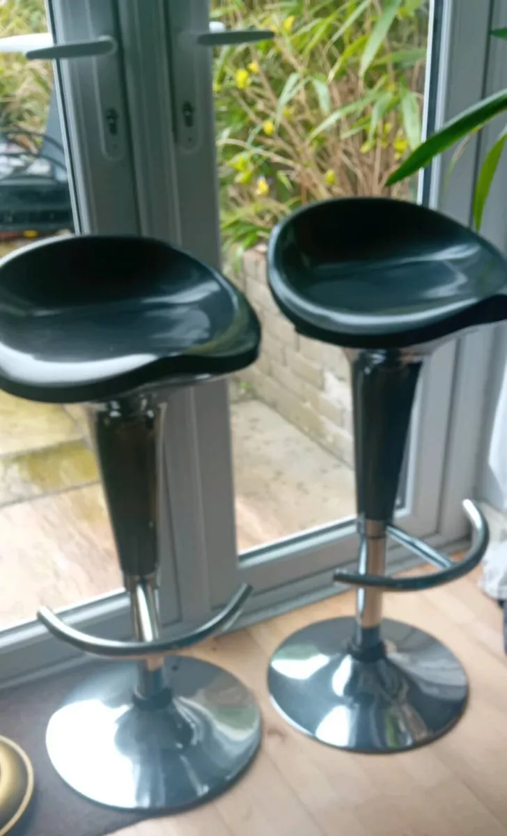 Bar Stools - adjustable