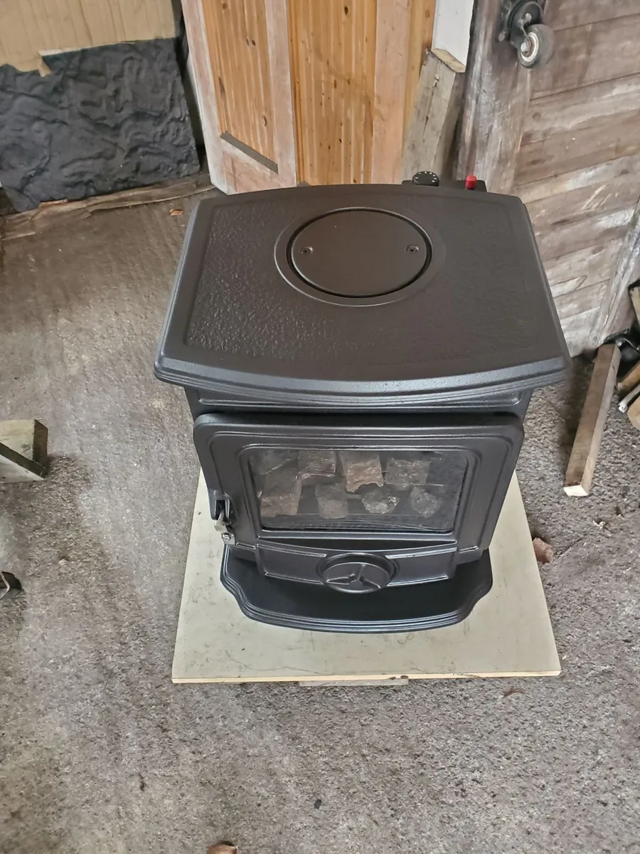 Waterford Stanley Oisin 5kw oil stove fully refurb - Image 1
