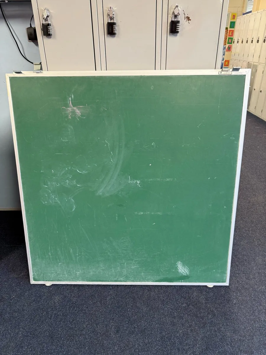 Chalkboards - Double-Sided (120cm x 120cm) - Image 2