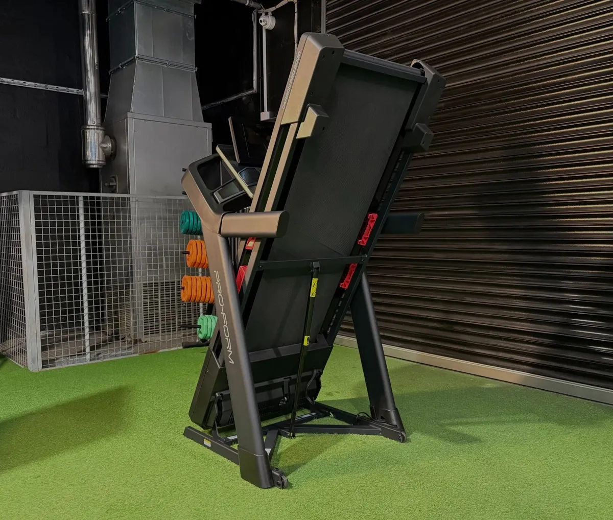 Proform Carbon Pro 2000 Treadmill - Image 2