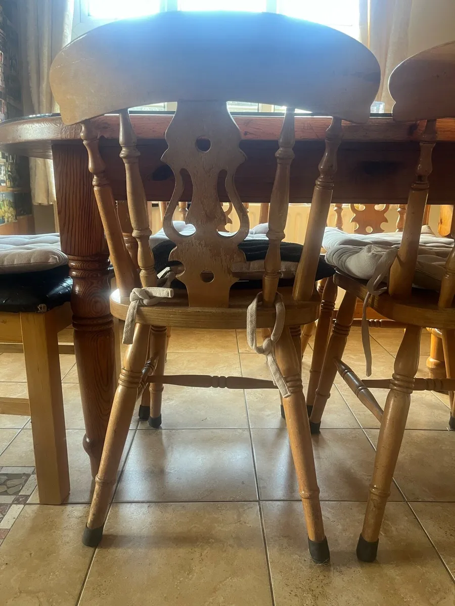 Dining table - Image 2