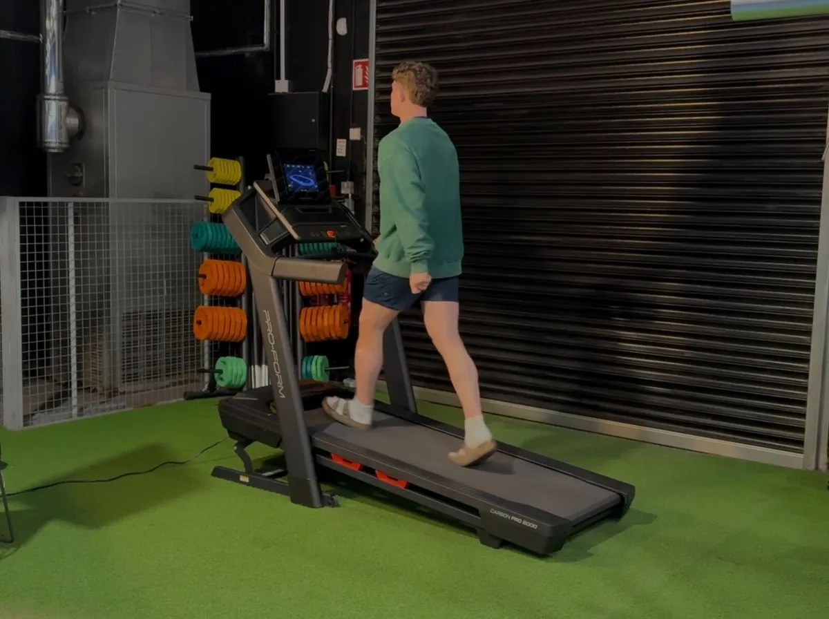 Proform Carbon Pro 2000 Treadmill - Image 4