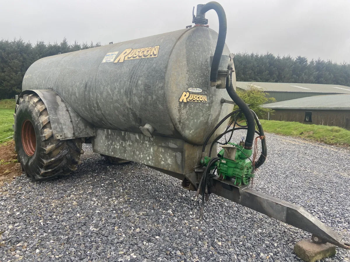 Slurry tanks - Image 2