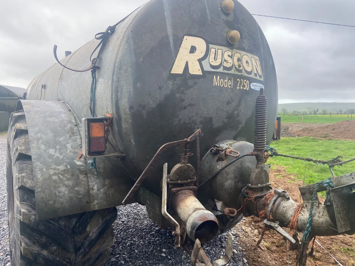 Slurry tanks - Image 4
